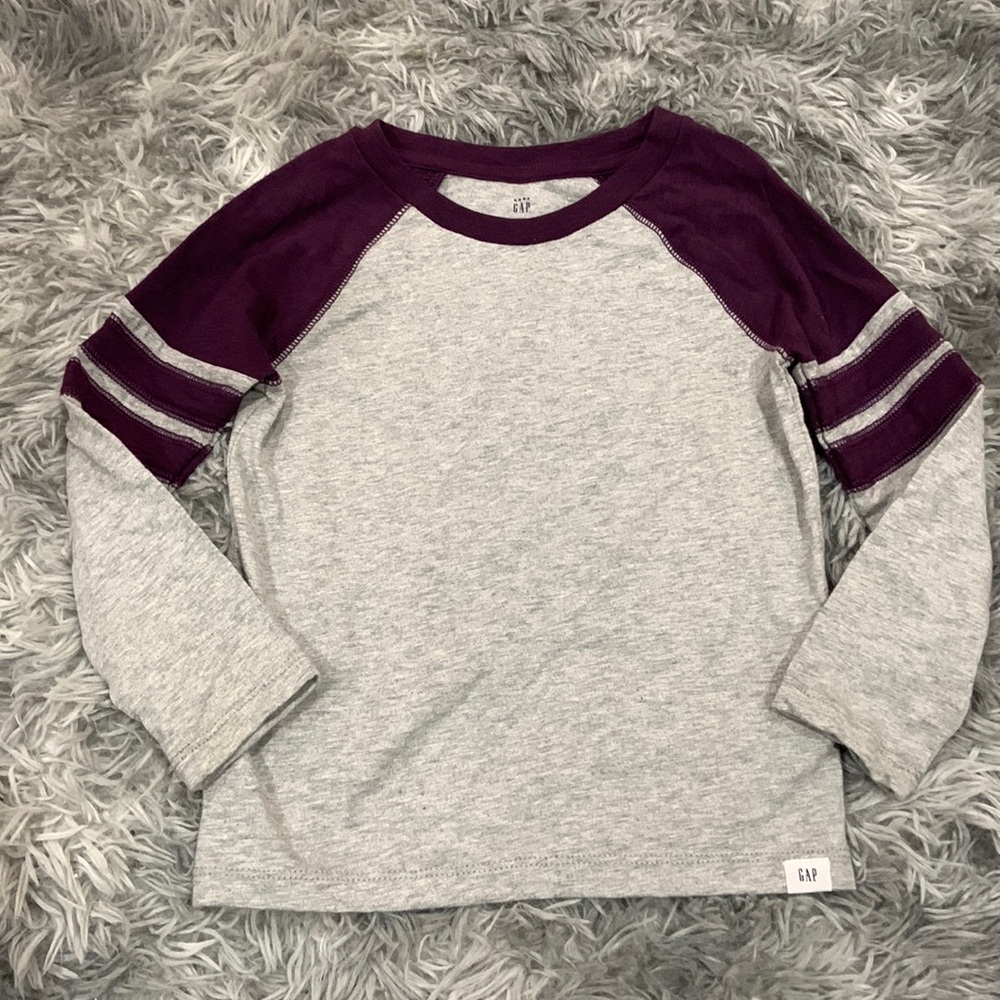 3/$15 Toddler boy GAP long sleeve shirt 3T